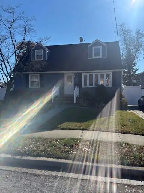 84 E Greenwich Avenue, Roosevelt, NY 11575 - Image #1