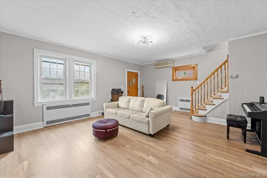 128 Kimball Terrace, Yonkers, NY 10704 - Image #3