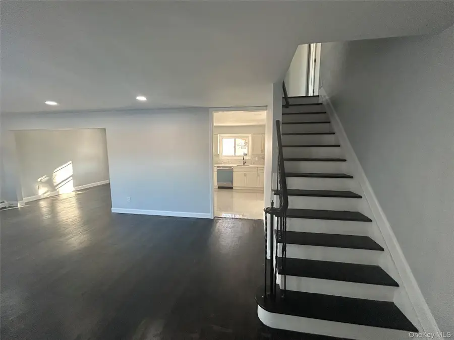 74 Jerusalem Avenue, Massapequa, NY 11758 - Image #2