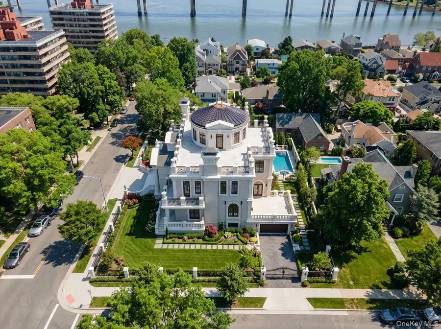 10-33 Burton Street, Beechhurst, NY 11357 - Image #2