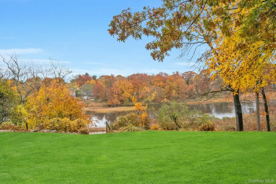 733 Stuart Avenue, Mamaroneck, NY 10543 - Image #2