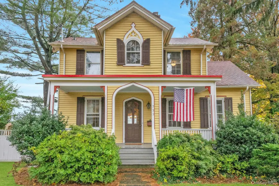 733 Stuart Avenue, Mamaroneck, NY 10543 - Image #3