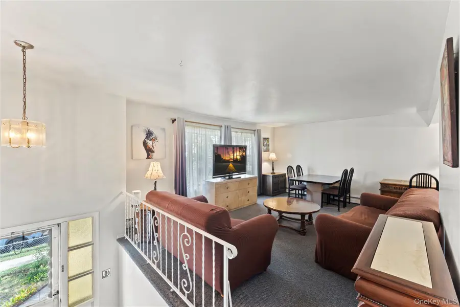 32 Madison Avenue, Franklin Square, NY 11010 - Image #3