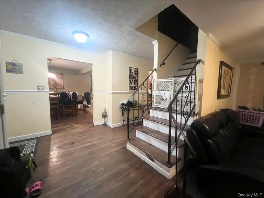 255 N 7th Street, Ronkonkoma, NY 11779 - Image #3