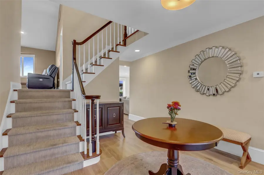 2848 Clubhouse Road, Merrick, NY 11566 - Image #3