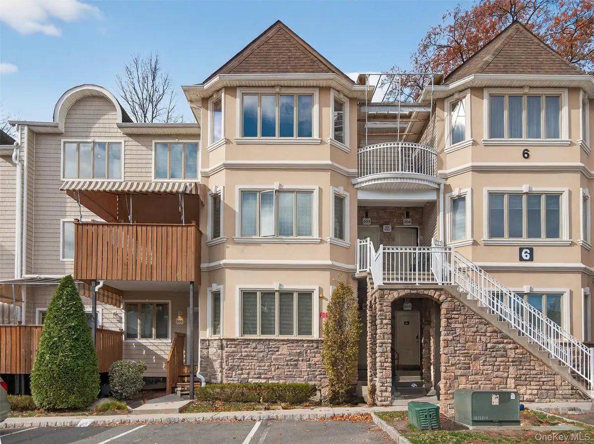 6 Rose Garden Way #203, Monsey, NY 10952 - Image #1