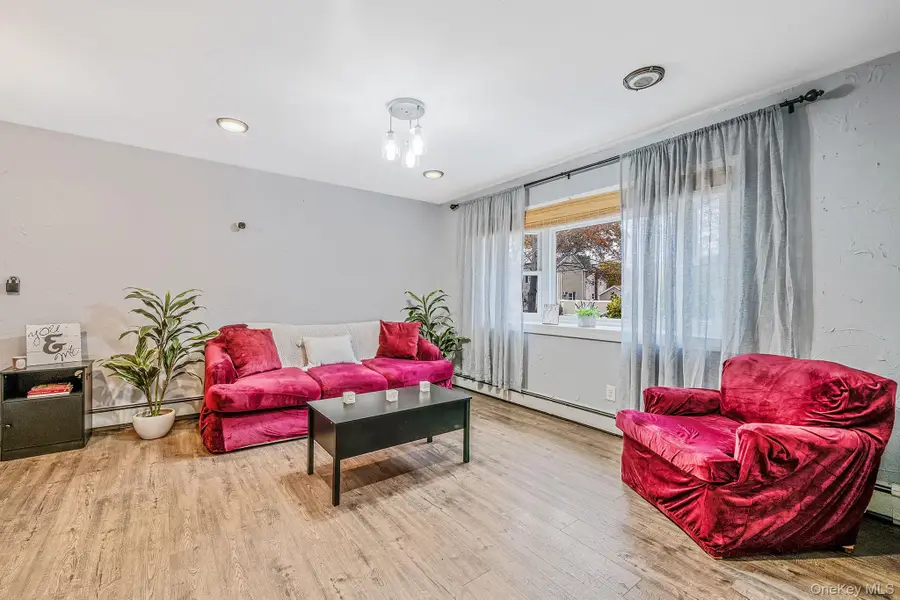 32 Mccue Avenue, Wyandanch, NY 11798 - Image #3