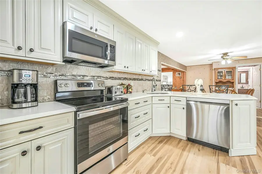 15 Shore Road, Mount Sinai, NY 11766 - Image #3