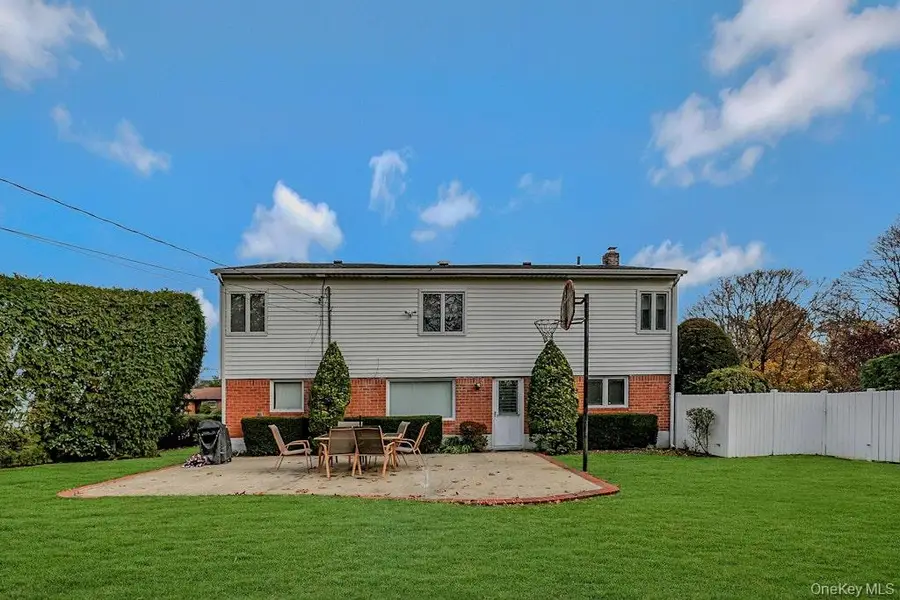 1 Fulton Place, Jericho, NY 11753 - Image #3