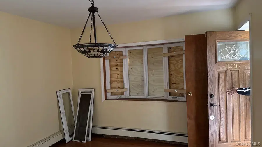 1493 Rosser Avenue, Elmont, NY 11003 - Image #2