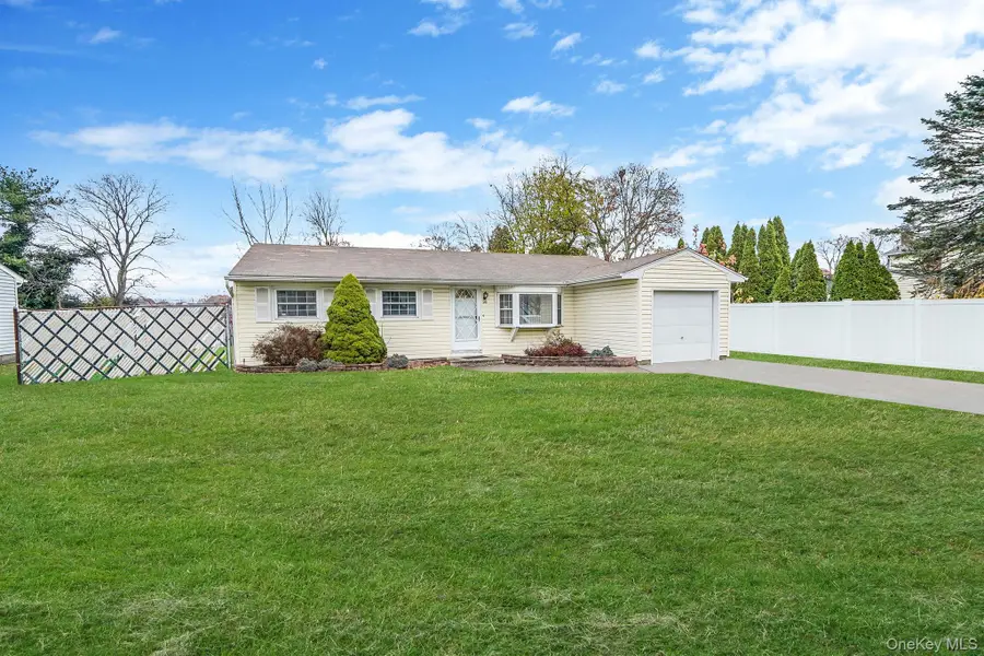 98 Rose Place, Selden, NY 11784 - Image #2