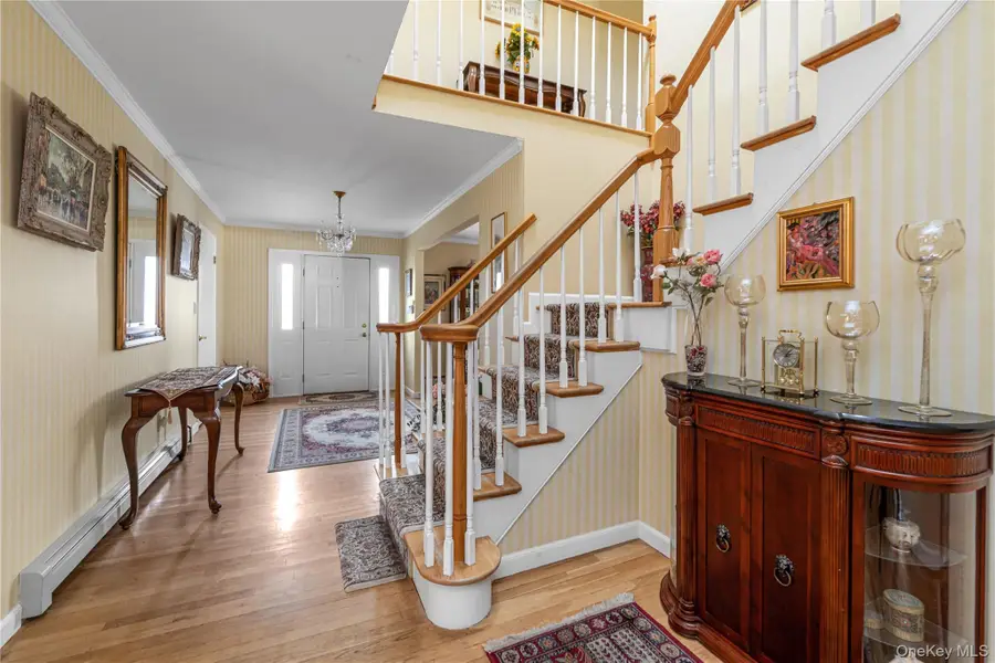 2 Coolidge Avenue #T, Glen Head, NY 11545 - Image #2