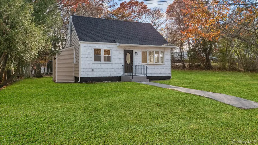 78 Carr Lane, Coram, NY 11727 - Image #2