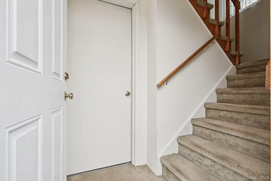 1401 Whispering Hills, Chester, NY 10918 - Image #3