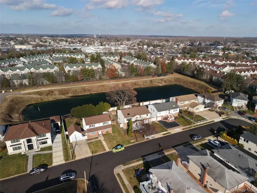 106 Harrison Avenue, Bethpage, NY 11714 - Image #3