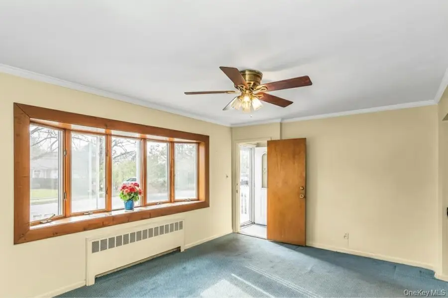 1316 12th Street, West Babylon, NY 11704 - Image #3