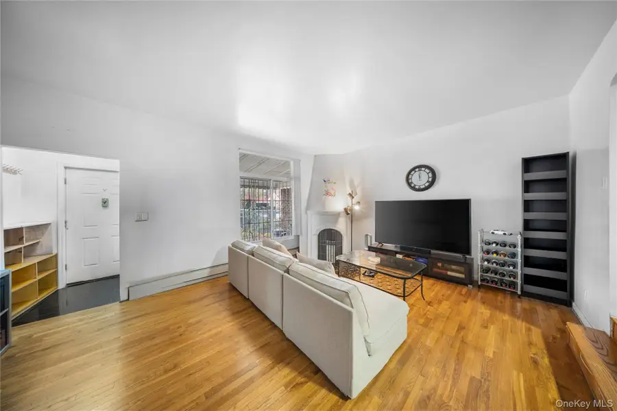 109-18 Francis Lewis Boulevard, Queens Village, NY 11429 - Image #3