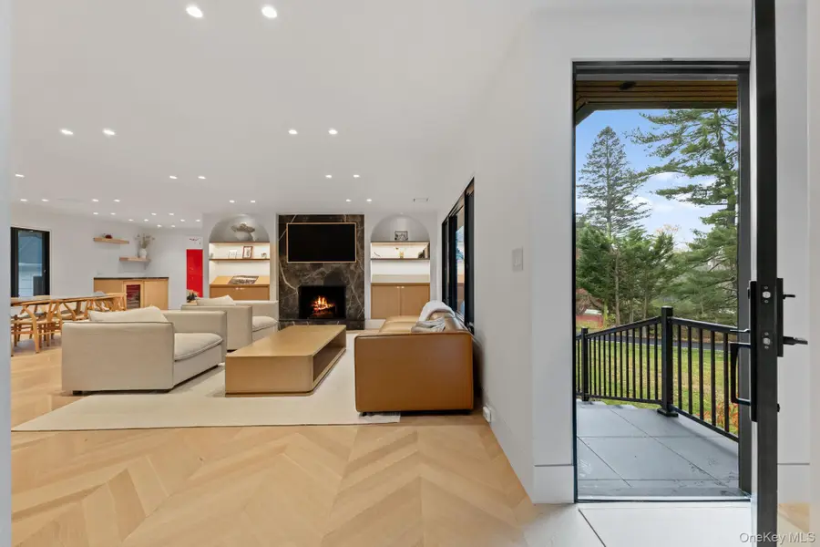 1824 Morningview Drive, Yorktown Heights, NY 10598 - Image #3