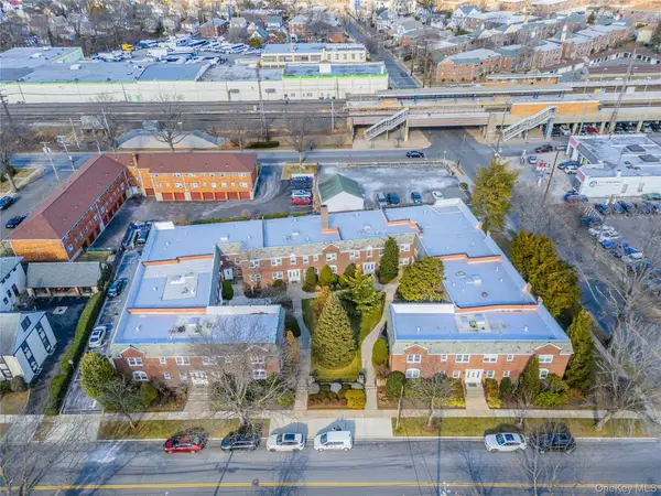 43 Floral Blvd #1C, Floral Park, NY 11001