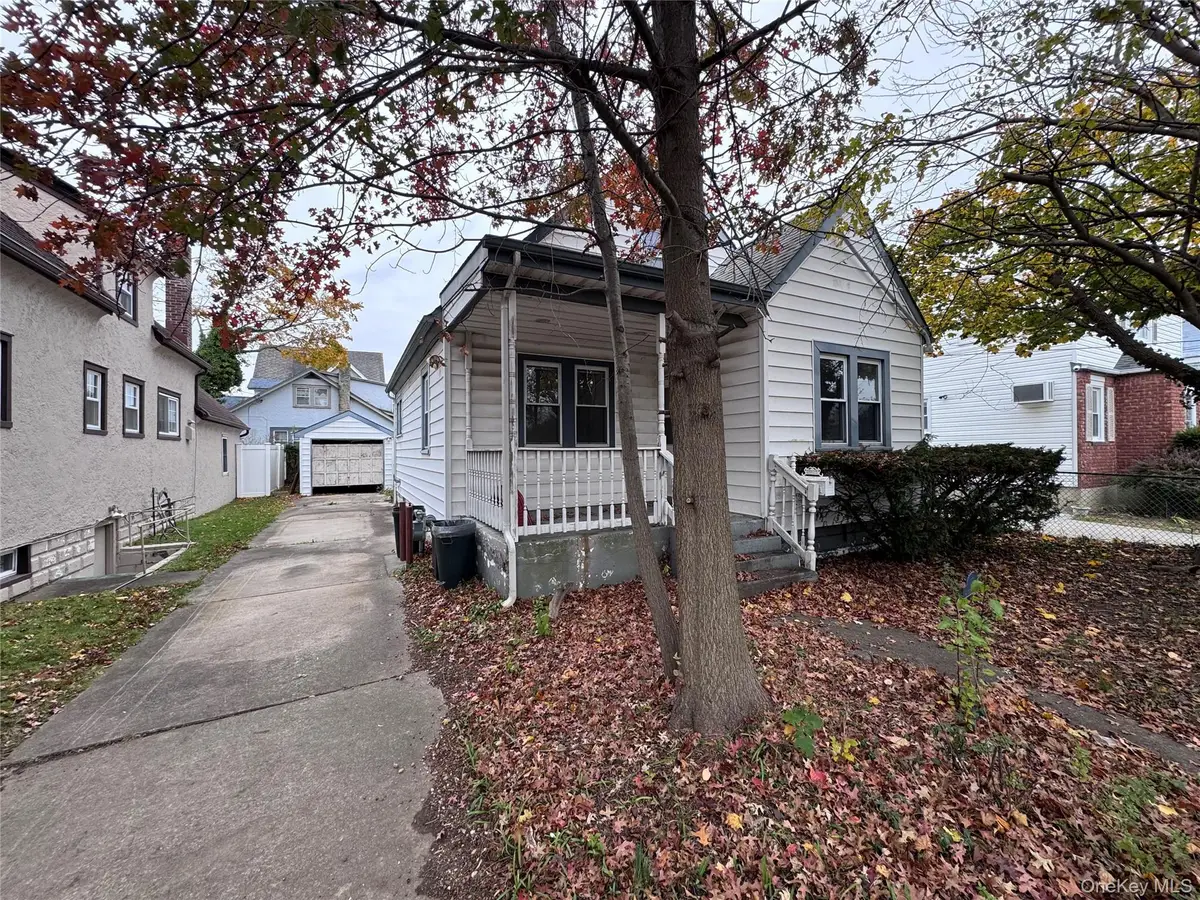 28 Cammerer Avenue, East Rockaway, NY 11518 - #1