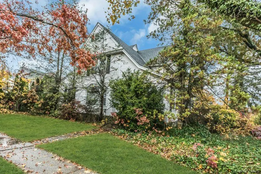 113 Murray Avenue, Port Washington, NY 11050 - Image #2