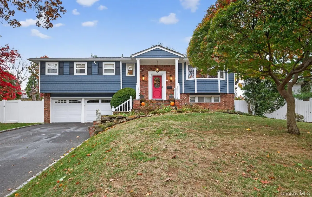 15 Duke Place, Glen Cove, NY 11542 - #1