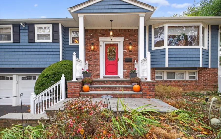 15 Duke Place, Glen Cove, NY 11542 - #3