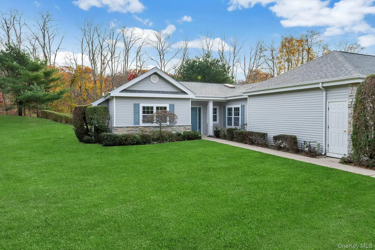 509 Oak Bluff Court, Moriches, NY 11955 - Image #1