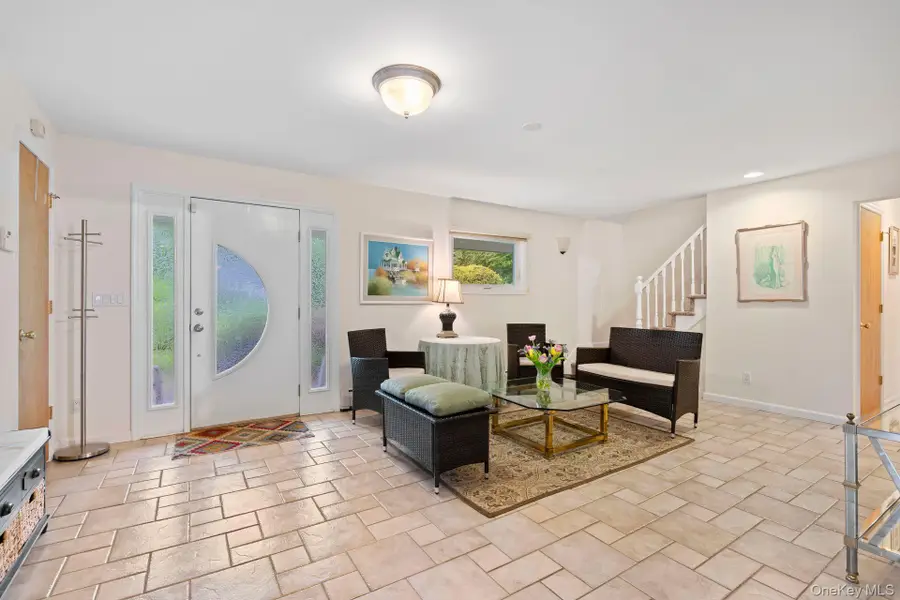 30 Darby Drive, South Huntington, NY 11746 - Image #3