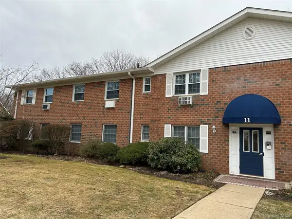 460 Old Town Road #11I, Port Jefferson Station, NY 11776