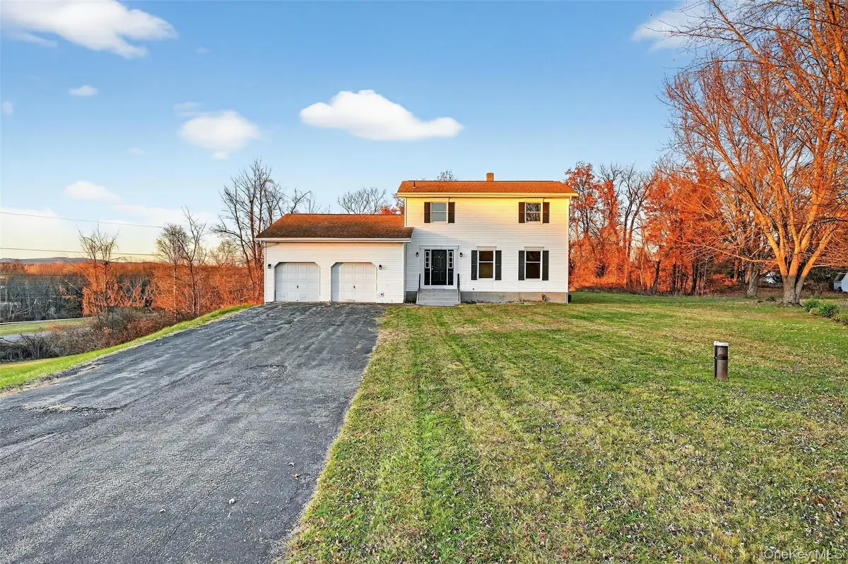 14 Country Meadows Road, New Paltz, NY 12561 - Image #1