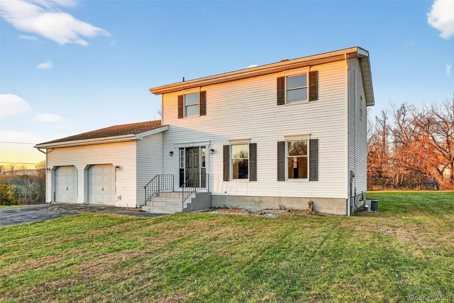 14 Country Meadows Road, New Paltz, NY 12561 - Image #2