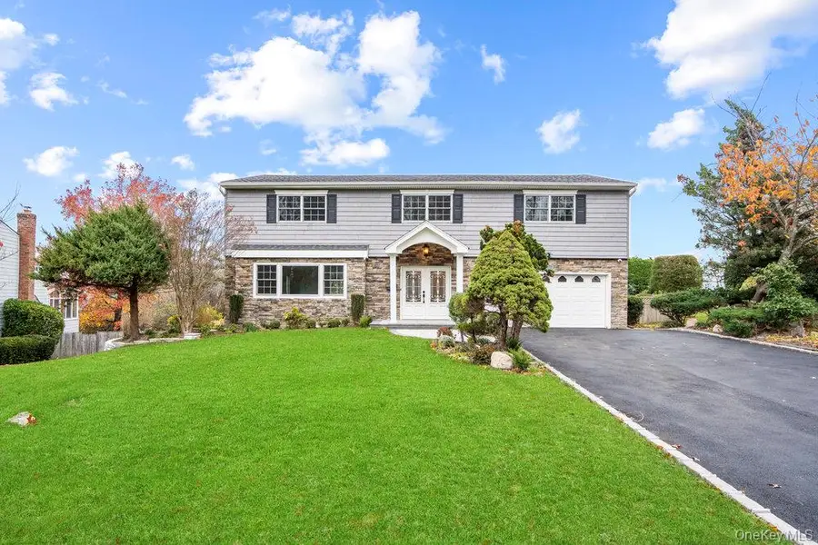 52 Woodland Road, Roslyn, NY 11576 - Image #2