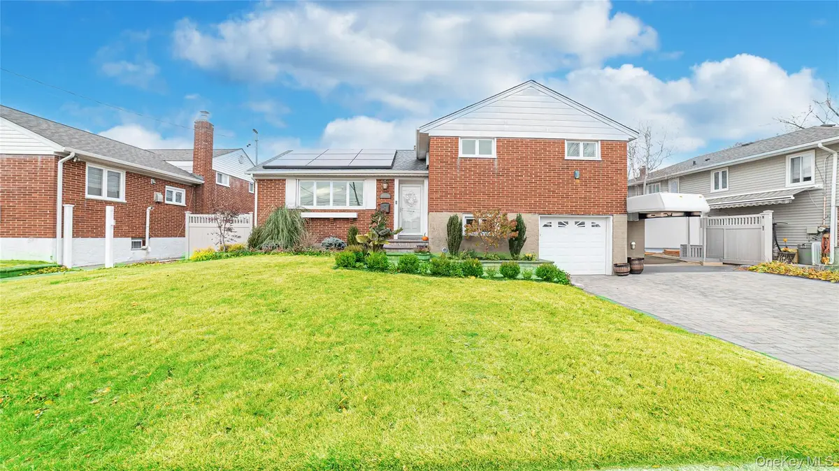 105 7th Street, Hicksville, NY 11801 - Image #1