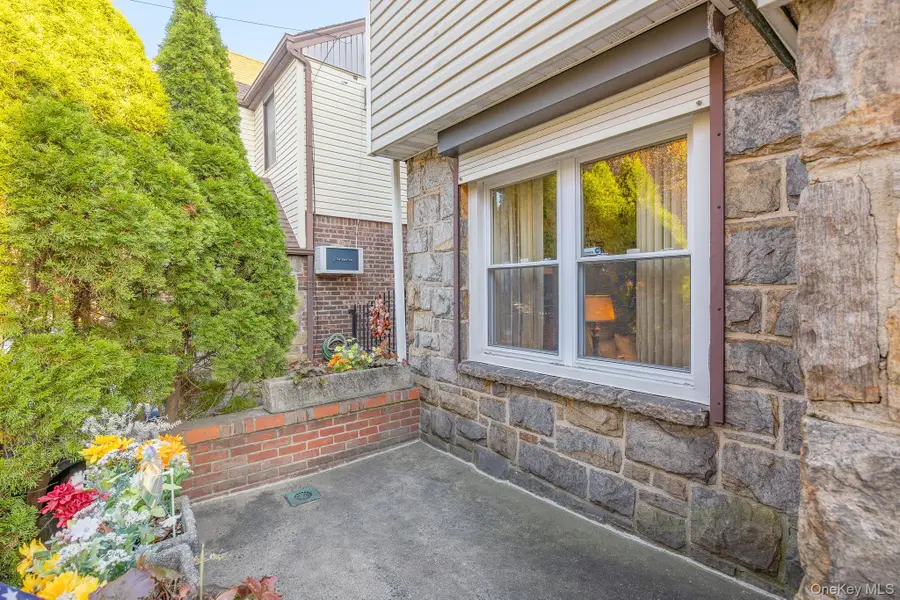 88-30 Cooper Avenue, Glendale, NY 11385 - Image #2