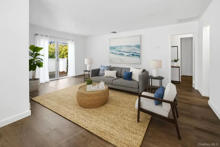 401 Cabot Court E, Saint James, NY 11780 - Image #2