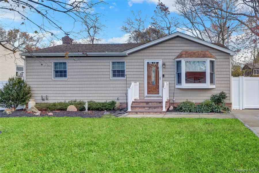 5 Zenith Road, Rocky Point, NY 11778 - Image #3