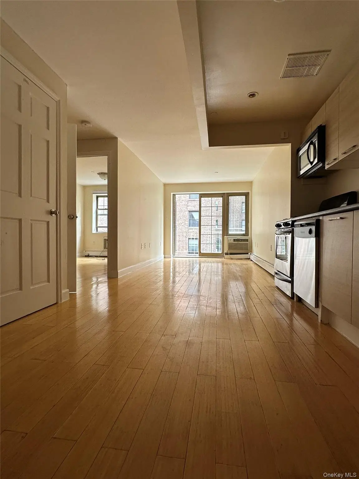 8375 117th Street #3B, Richmond Hill, NY 11418 - Image #1