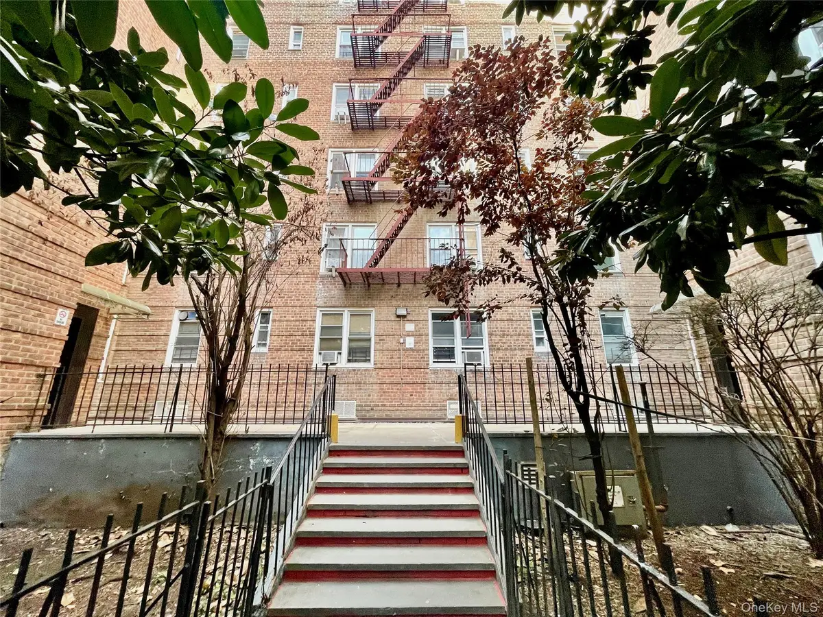 134-33 Blossom Ave Blossom Avenue #3B, Flushing, NY 11355 - Image #1