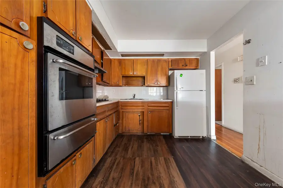71-34 Kissena Boulevard, Flushing, NY 11367 - Image #3