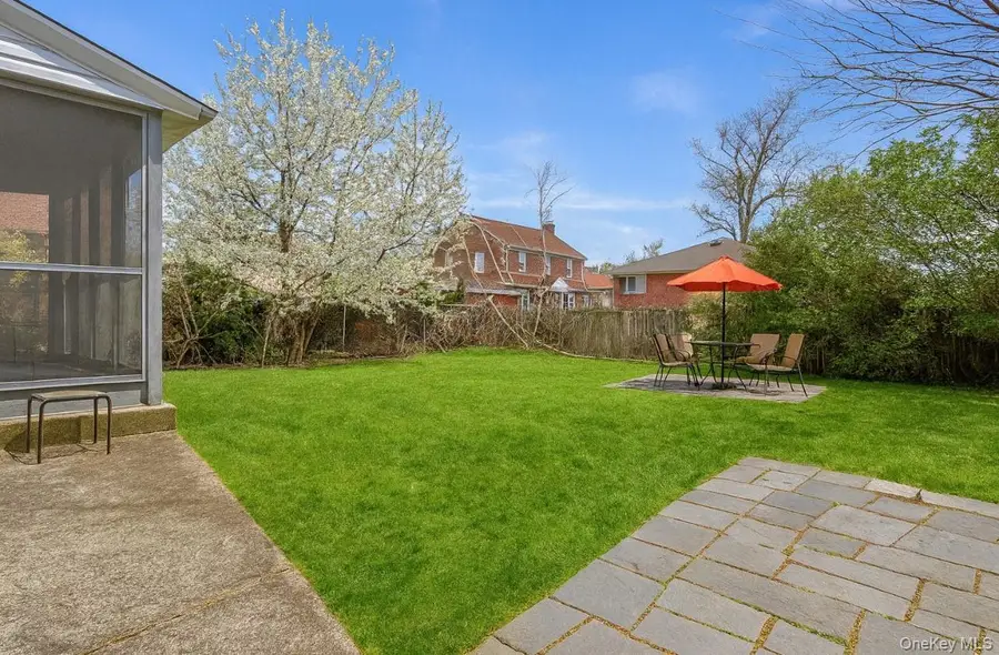 162-49 13th Avenue, Beechhurst, NY 11357 - Image #2