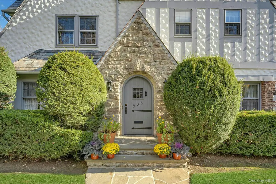 986 Plymouth Street, Pelham, NY 10803 - #2