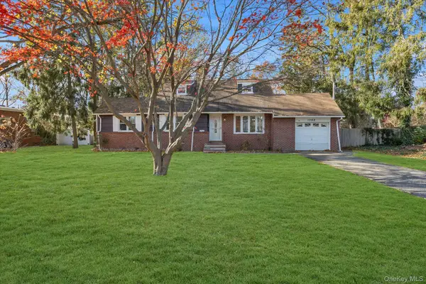 1392 Manor Lane, Bay Shore, NY 11706