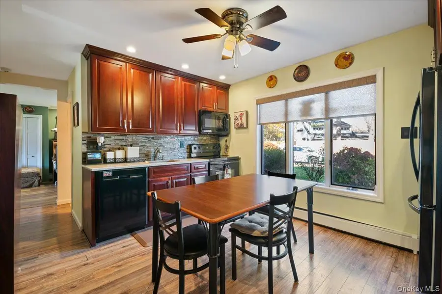 341 Red Maple Drive S, Wantagh, NY 11793 - Image #3