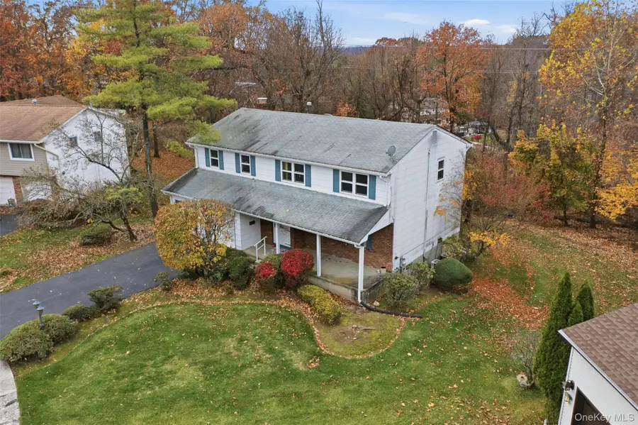 7 Helaine Court, Orangeburg, NY 10962 - Image #2