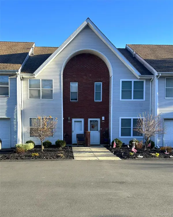 146 Deer Ct Drive, Middletown, NY 10940