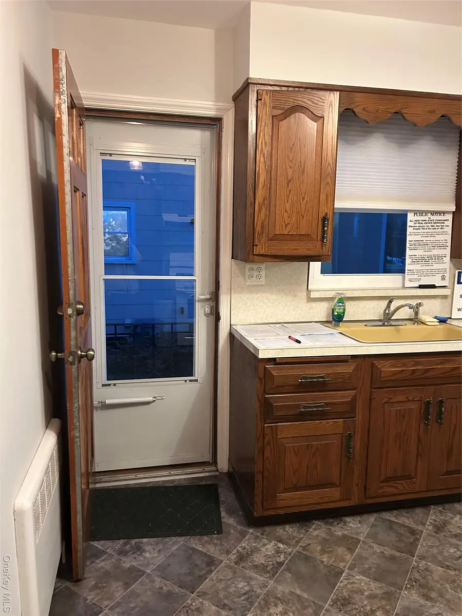 301 Hoffman Street, Franklin Square, NY 11010 - Image #2