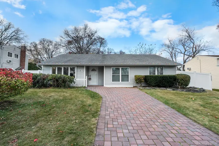 19 Corvette Road, Selden, NY 11784 - Image #2