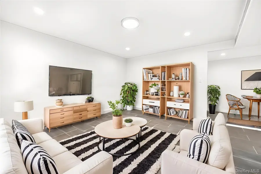 1458 Rowland Street, Bronx, NY 10461 - Image #2