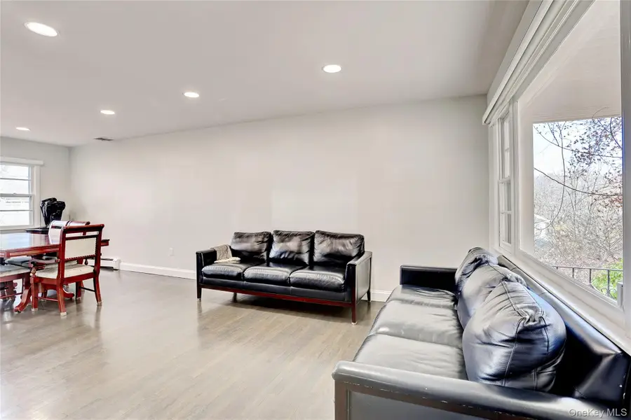 7 Hawk Street, Chestnut Ridge, NY 10977 - Image #3